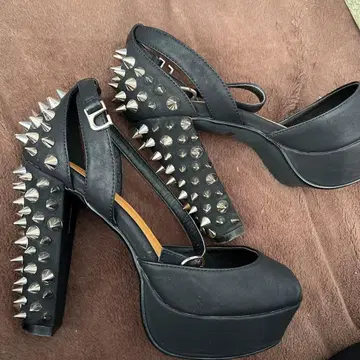 가시 가시 샌들