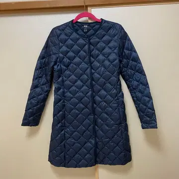 UNIQLO 라운드넥 다운 코트 M 사이즈 USED 네이비