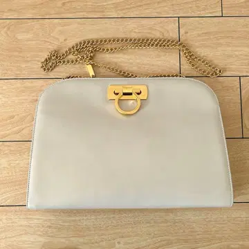 페라가모 ferragamo 숄더백