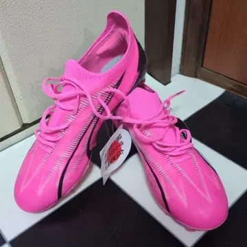푸마 울트라 얼티밋 HG/AG 미사용 26cm 핑크