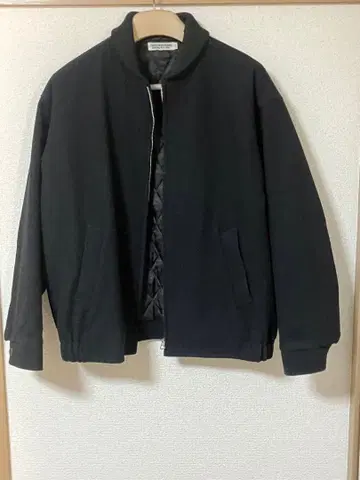 블랙 L 자켓 점퍼 코트 집업 소매 버튼 파라오