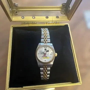 미키마우스 쿼츠 손목시계 실버/골드