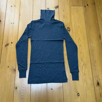 홈스펀 60 플라이 스타 터틀넥 풀오버 차콜 6520