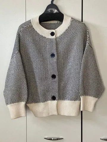 쉽스 투톤 컬러 니트 가디건