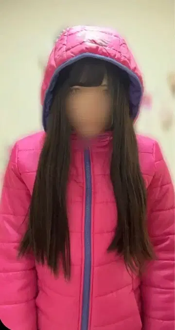 후드 부착 핑크 다운 자켓