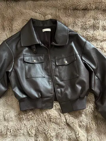 다크 브라운 크롭 가죽 자켓