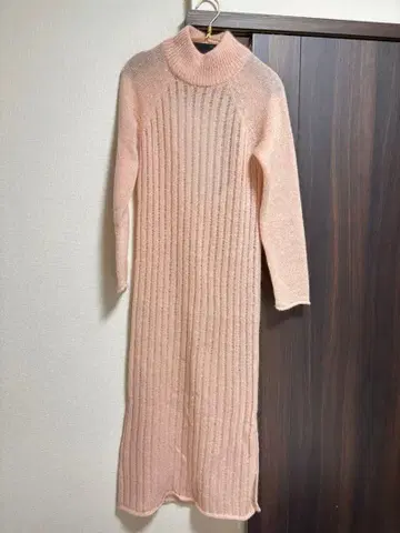 ROSARYMOON 핑크 하이넥 롱 니트 원피스 백 오픈