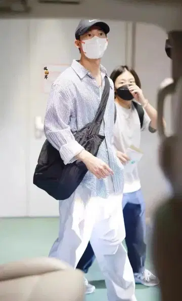 OUAT Office Bag ( BLACK )