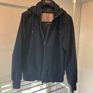 Herno 네이비 후드 부착 아우터