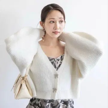 [ RANDA ] 크롭 비쥬 리본 가디건