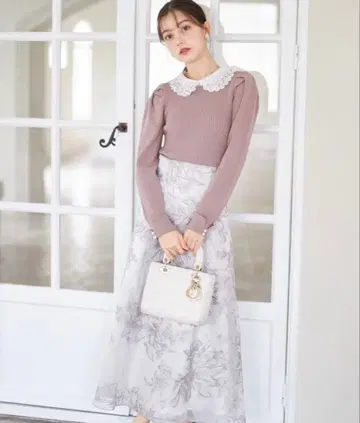 [ 새상품 택 ] 토코 클로젯 백 레이스업 플라워 자수 플레어 스커트