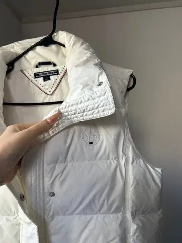 TOMMY HILFIGER 화이트 퀼팅 베스트 S