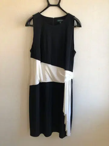 랄프 로렌 슬리브리스 무릎 기장 원피스 블랙/화이트