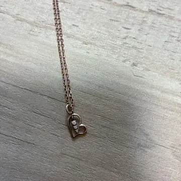하트형 스톤 부착 목걸이
