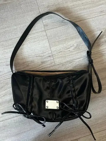 블랙 숄더백