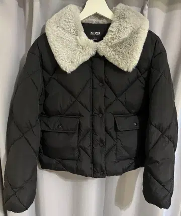 MIXXO 인조 모피 후드 다운 자켓 블랙