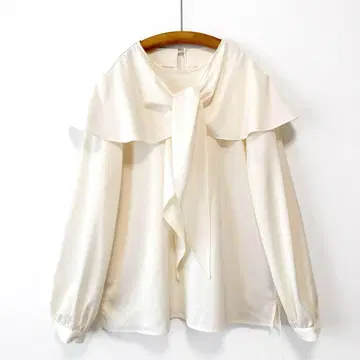 새상품급 24AW 완판템 그레디 브릴리언트 새틴 2way 칼라 블라우스