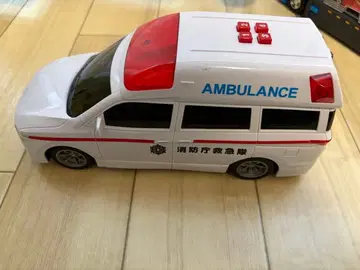 구급차 미니카 소리와 빛 기능 포함