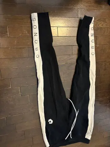 CRONOS 조거 팬츠 블랙/화이트 3회 사용