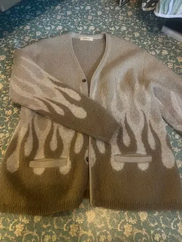 RADIALL 프레임 프린트 가디건