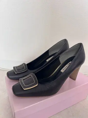 DIANA 네이비 하이힐 스퀘어토