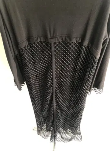 RADIATE 블랙 메쉬 롱 원피스