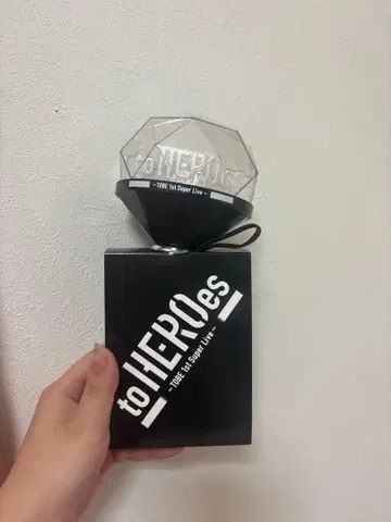 to HEROes 2023 1st Super Live 응원봉
