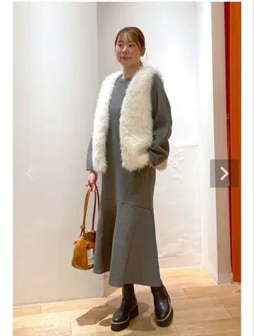 PICCIN 페이크 퍼 베스트