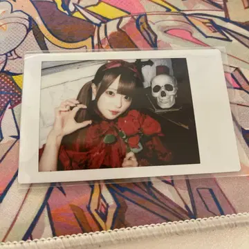 AVAM 히메미야 유카 런치 폴라로이드