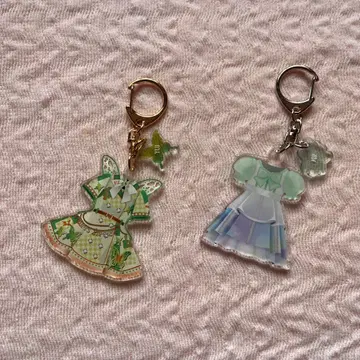 사쿠라이 유이 의상 키링 2개 세트