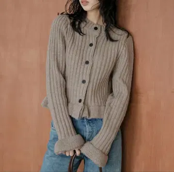 amery 니트 리브 프릴 가디건 숏 기장