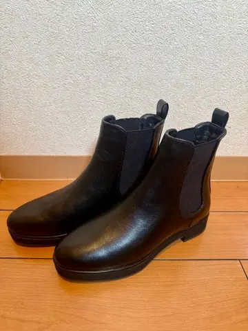 NANO universe 사이드 고어 숏부츠