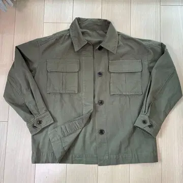 올리브 그린 밀리터리 자켓