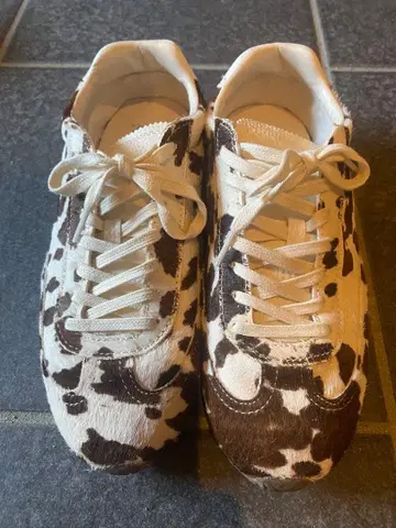 소 패턴 디자인 스니커즈 ZARA 자라 38 24.5~25.0cm