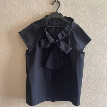 M-premier BLACK 블라우스