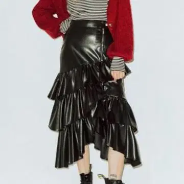 [새상품급] jouetie 쥬에티 가죽 라이더스 프릴 스커트 블랙