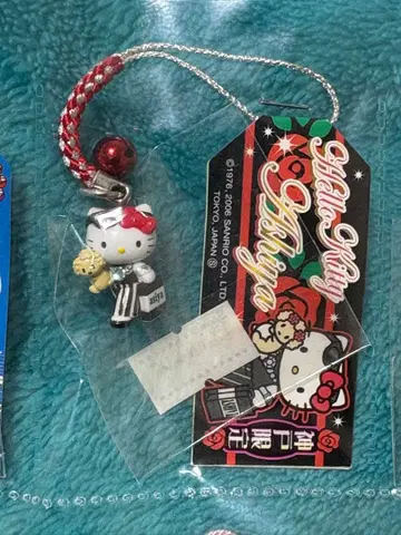 [배송비 포함] 새상품 고토치 키티 효고현 아시야 네즈케 스트랩 초레어