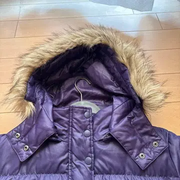 퍼플 다운 자켓 퍼 후드 포함