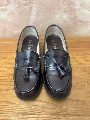 이스트 보이 태슬 장식 힐 로퍼 다크 브라운