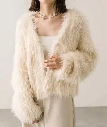 mystic 샤기 V넥 가디건