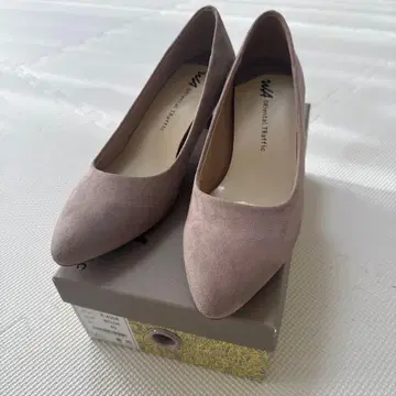 베이지 스웨이드 하이힐