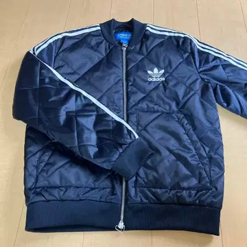 adidas 퀼팅 자켓 M 사이즈