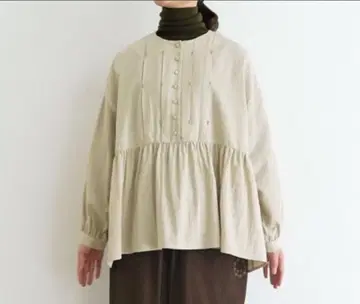 늑대와 올빼미 늑대와 달빛의 피아노와 베이지