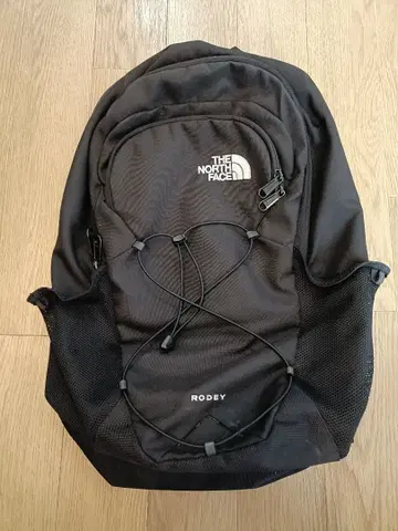THE NORTH FACE RODEY 블랙 백팩