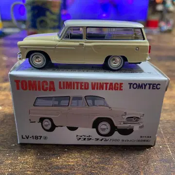 토미카 리미티드 빈티지 도요타 마스터라인 1900 라이트밴 62년식