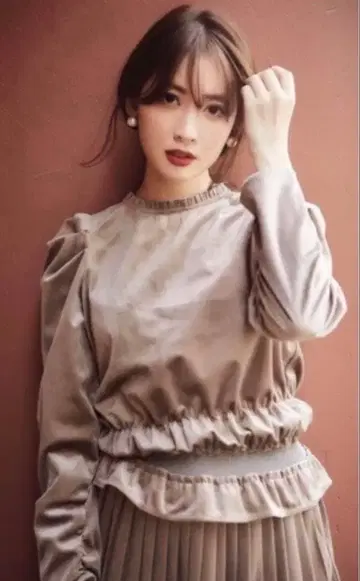 Herlipto Power Shoulder Velour Tops