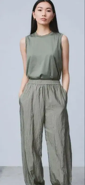 스터링 루어 애슬레저 팬츠 사이즈 2 컬러 63 KHA