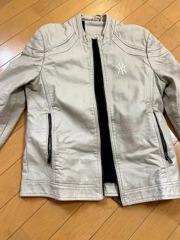 라이트 베이지 가죽 라이더 자켓 남성용 M 정도 양키스? 브랜드 불명