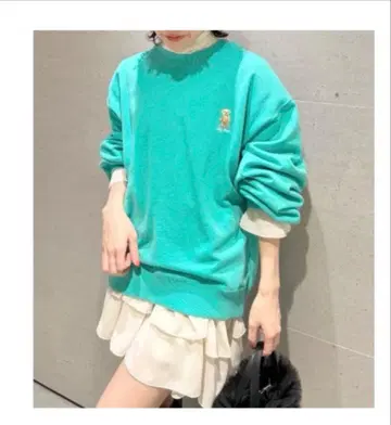 LILYBROWN Lily Bear 맨투맨 에메랄드