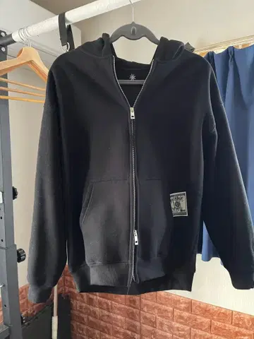 블랙 집업 후드티